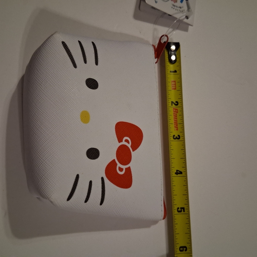 Hello Kitty Mini Coin Purse - Picture 8 of 9